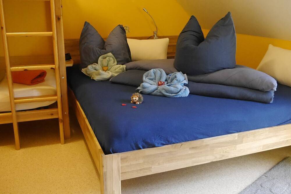 Ganze Wohnung, Ferienwohnung Kluge - Ferienwohnung in Biebersdorf, Märkische Heide