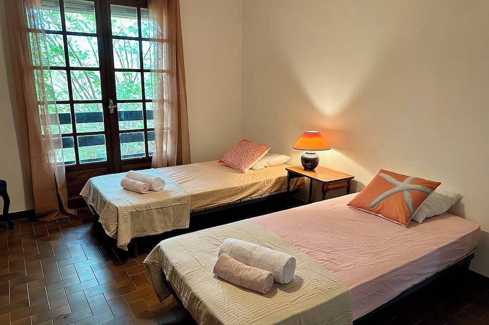 Villa Caline | Wi-Fi, 150 m from the beach in Lucciana (Corsica), Bastia e dintorni