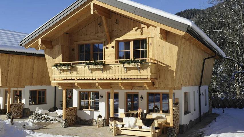 Chalet voor 8 personen, with balkon and sauna as well as zwembad and tuin in Wagrain