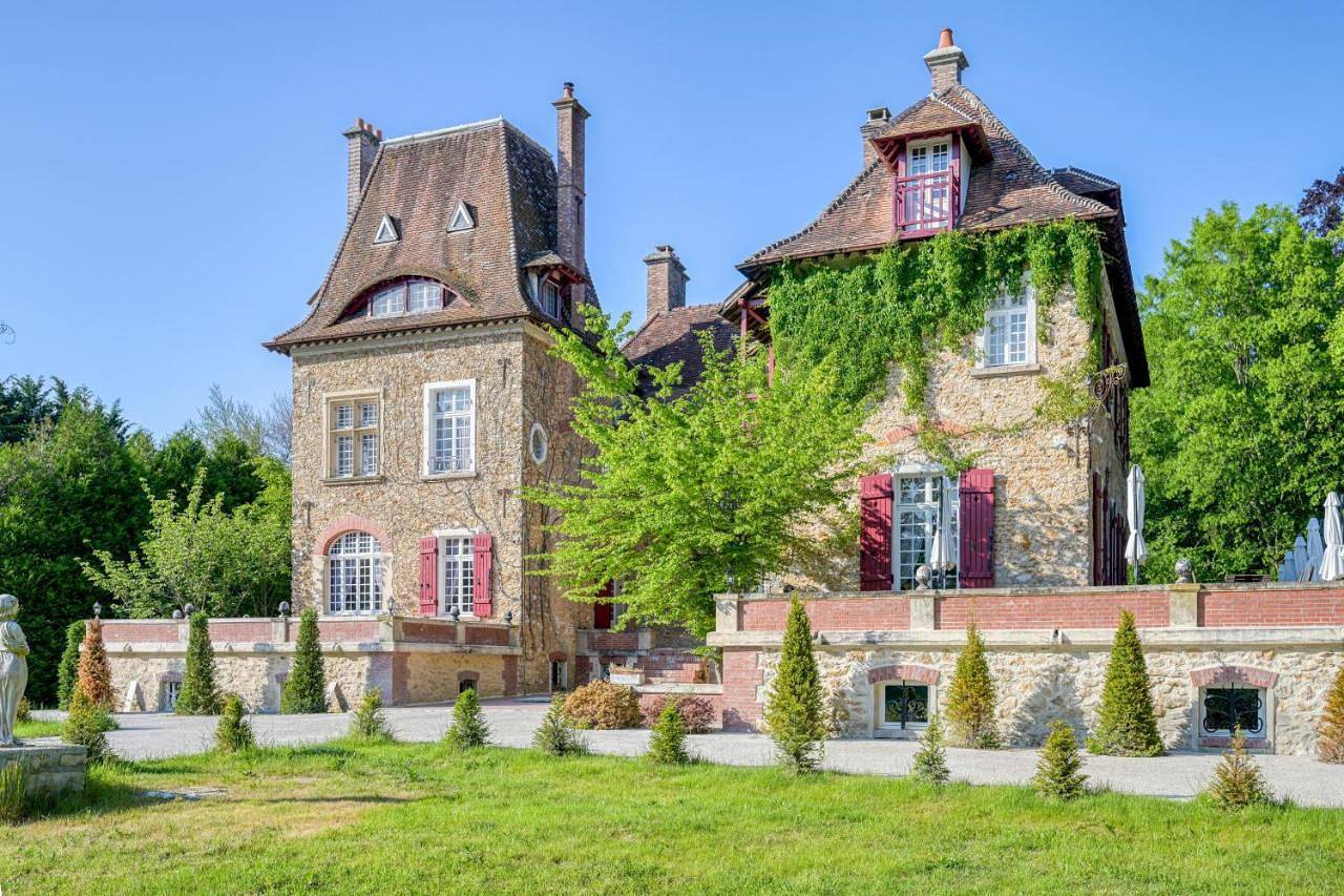 Le Petit Château de Barbizon au Bois du Mée in Barbizon, Parc naturel régional du Gâtinais français