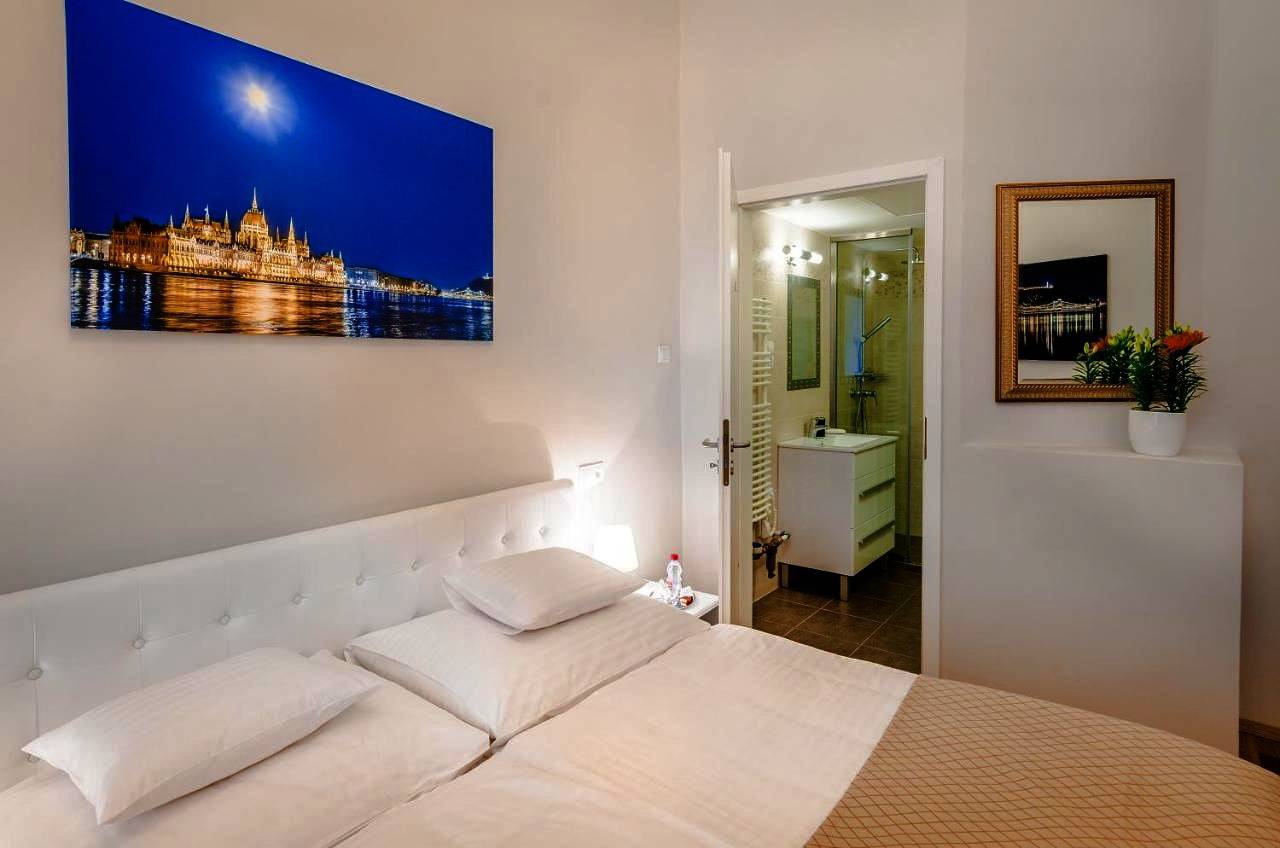 Anabelle Bed and Budapest in Budapest, Danube-Ipoly National Park