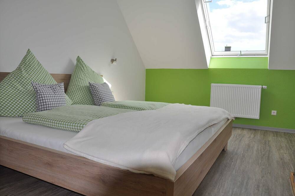 Ganze Wohnung, Ferienwohnung Trollinger - Ferienwohnung Vollert in Obersulm, Kurpfalz