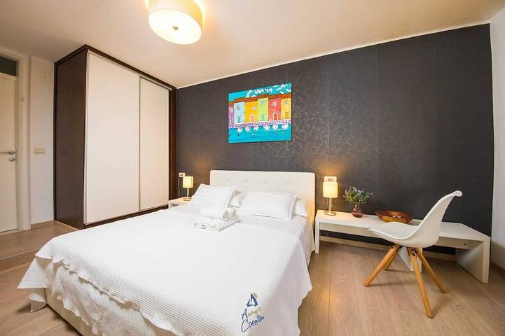 Villa pour 14 personnes, avec jardin ainsi que balcon et jacuzzi à Mlini - 3