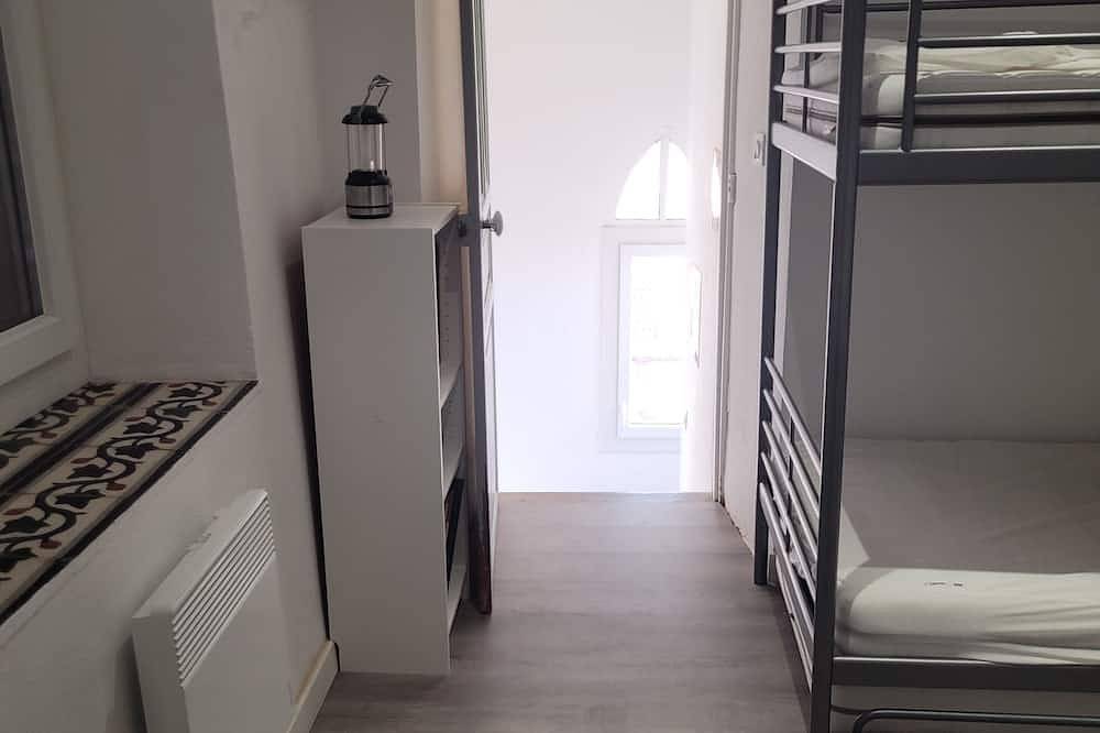 Agréable Maison Typique De Village Rénové in Calenzana, Calvi e dintorni