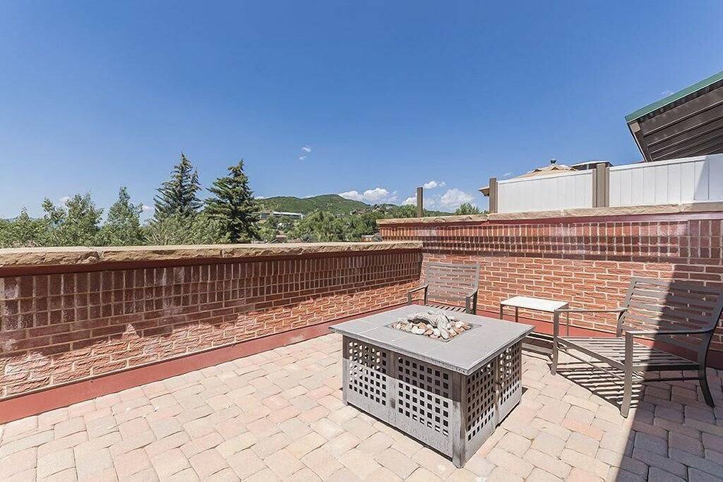 Ganze Wohnung, Die Victoria 4 von Skyrun! Schritte zu Bars / Restaurants! Ermäßigte Aktivitäten! in Steamboat Springs, Medicine Bow-Routt Nationalwald