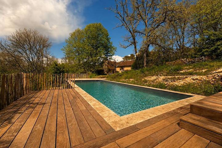 Location de vacances pour 8 personnes, avec terrasse et jardin, animaux acceptés à Campagnac-lès-Quercy