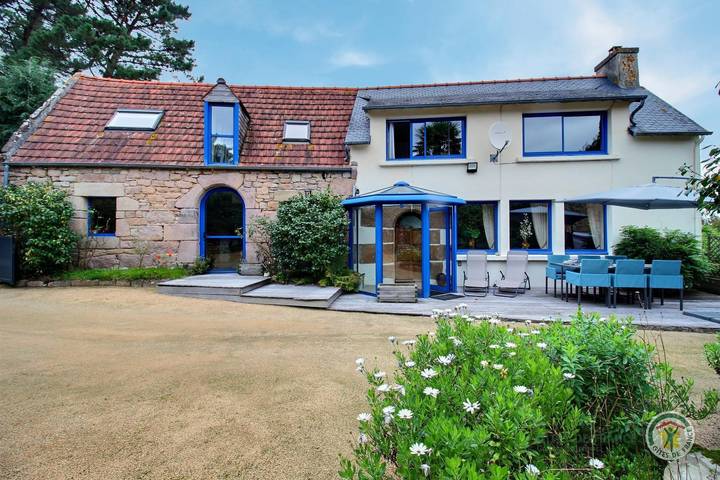 Gîte pour 6 personnes, avec jardin à Pleumeur-Bodou - 2