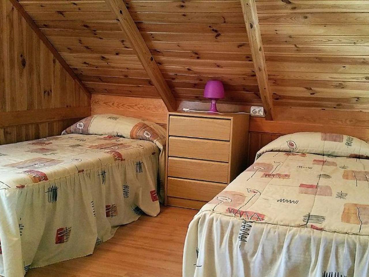 Charmant Bungalow 6 Pers avec Terrasse in Montagut i Oix, Garrotxa