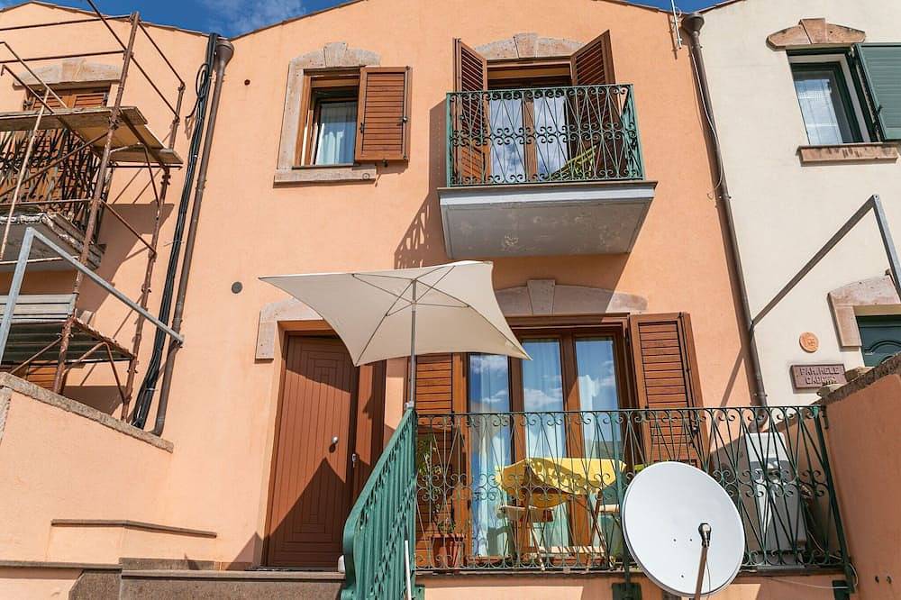 Entspannender Aufenthalt in Bosa mit Veranda in Bosa, Planargia