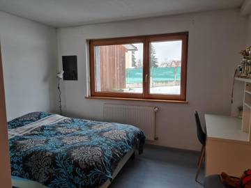 Cottage pour 3 personnes, avec vue et jardin ainsi que terrasse et piscine, animaux acceptés à Kembs
