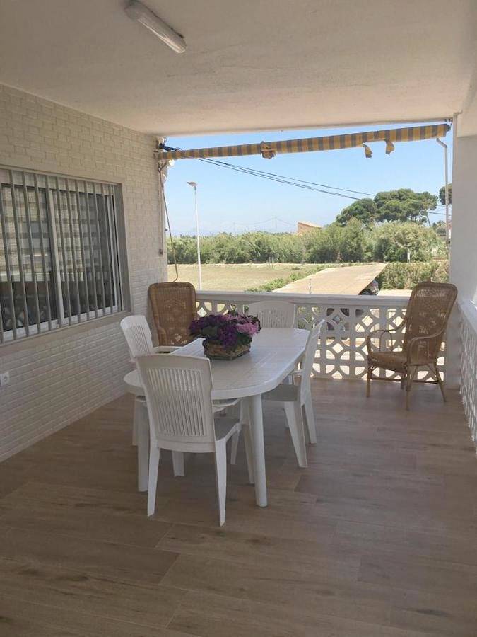 Location de vacances pour 9 personnes, avec vue ainsi que vue sur le lac et jardin à Burriana - 2