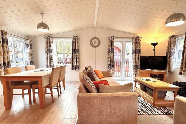 Cabane en bois pour 4 personnes, avec terrasse et sauna - 1
