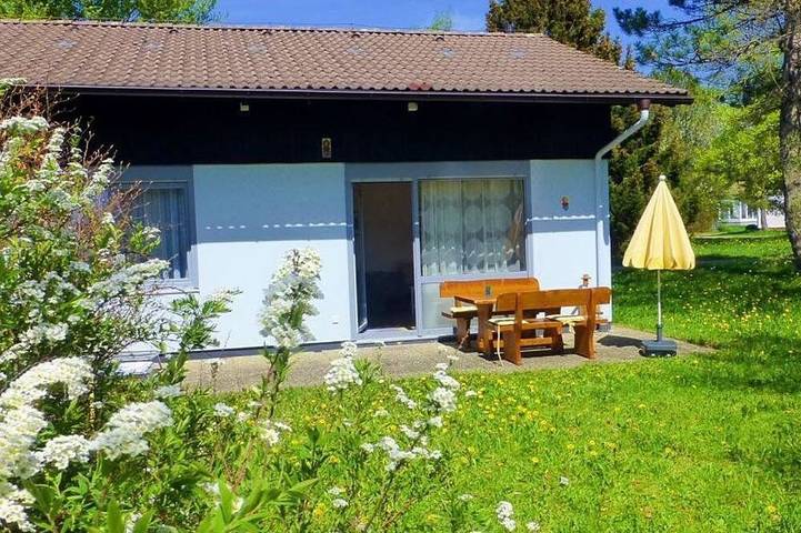 Ferienpark für 5 Personen, mit Pool und Garten in Nesselwang
