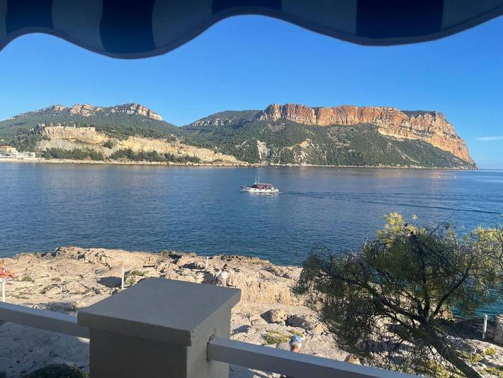 Gîte pour 2 personnes, avec vue et terrasse dans Plage Du Bestouan Cassis - 4