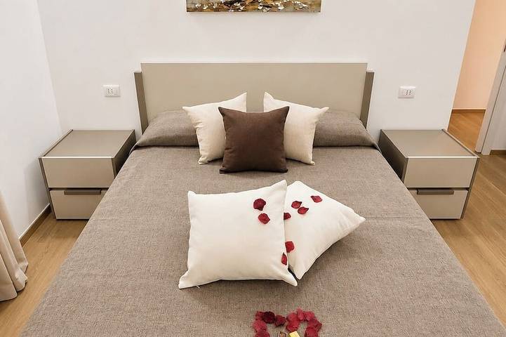 Ganze Wohnung, Sunset Home: A newly renovated vacation rental right in the heart of the city in Bernalda, Piana del Metaponto