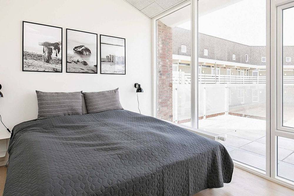 Hel lejlighed, 6 person holiday home in Ringkøbing-By Traum in Søndervig, Holmsland Klit