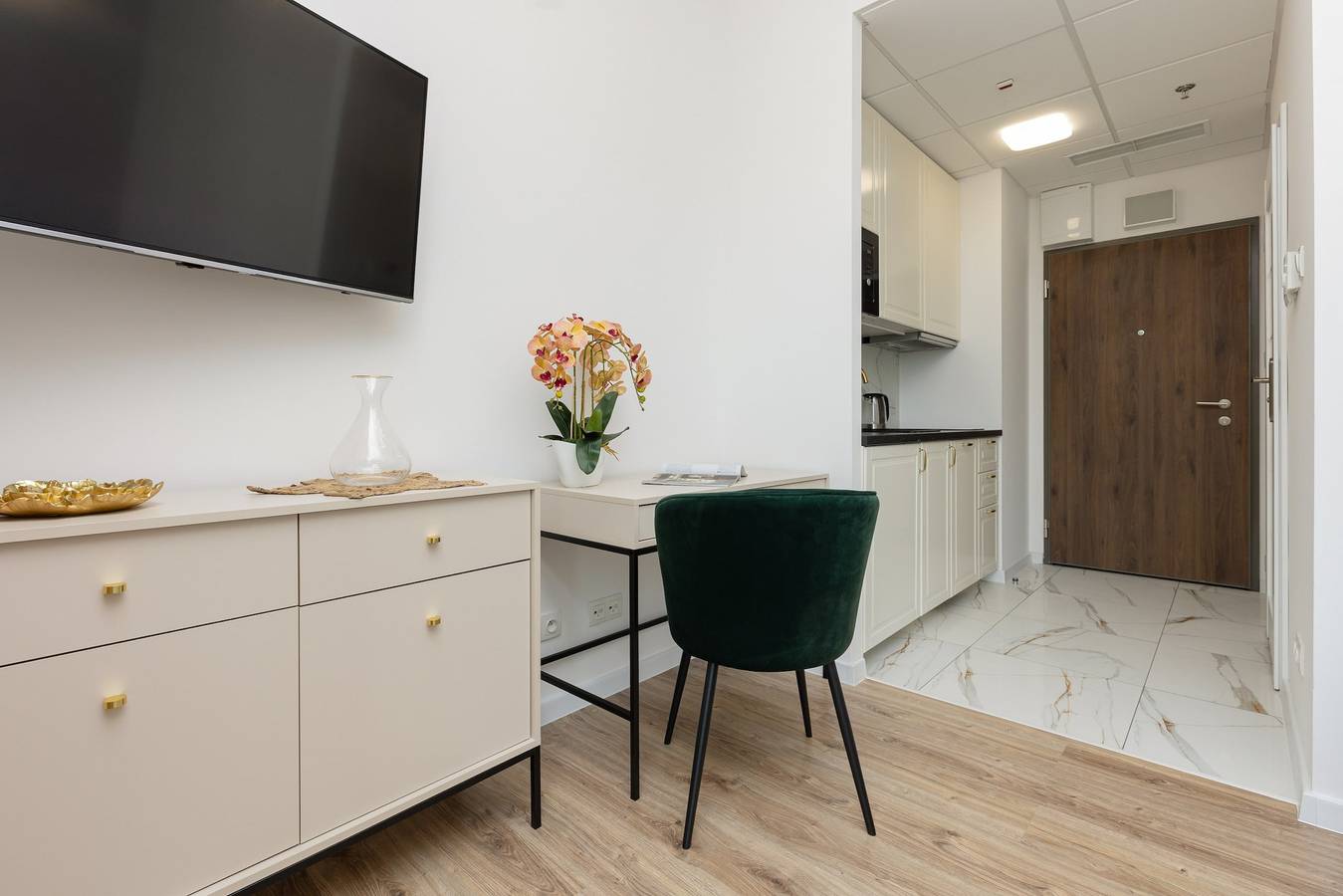 Entire studio, Studio with double bed | Balcony | Kasprzaka 29 in Warsaw, Masovia