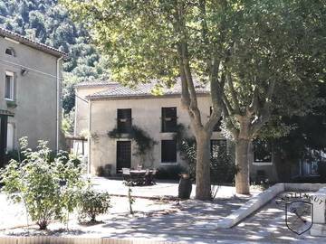 Hôtel pour 2 personnes, avec jardin, animaux acceptés à Laroque-de-Fa