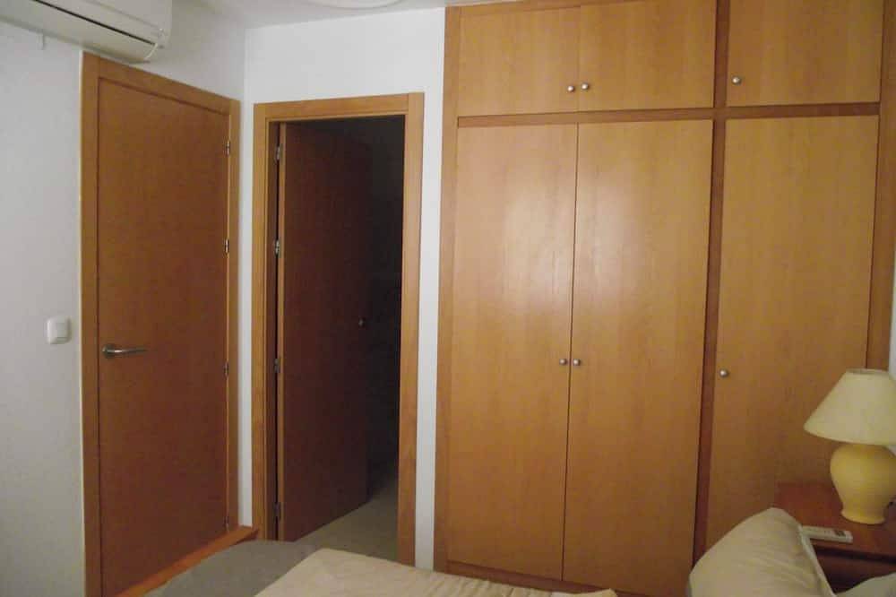 Appartement entier, Appartement avec vue sur la mer, entièrement climatisé-Wifi maintenant disponible sur demande in Puerto de Mazarrón, Mazarrón