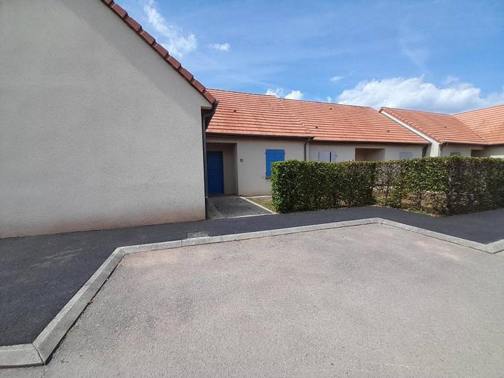 Appart’hôtel pour 2 personnes, avec vue ainsi que jardin et piscine