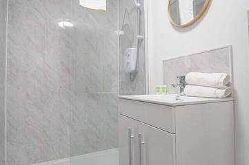 Glamping for 5 People in Liverpool, Merseyside, Photo 4