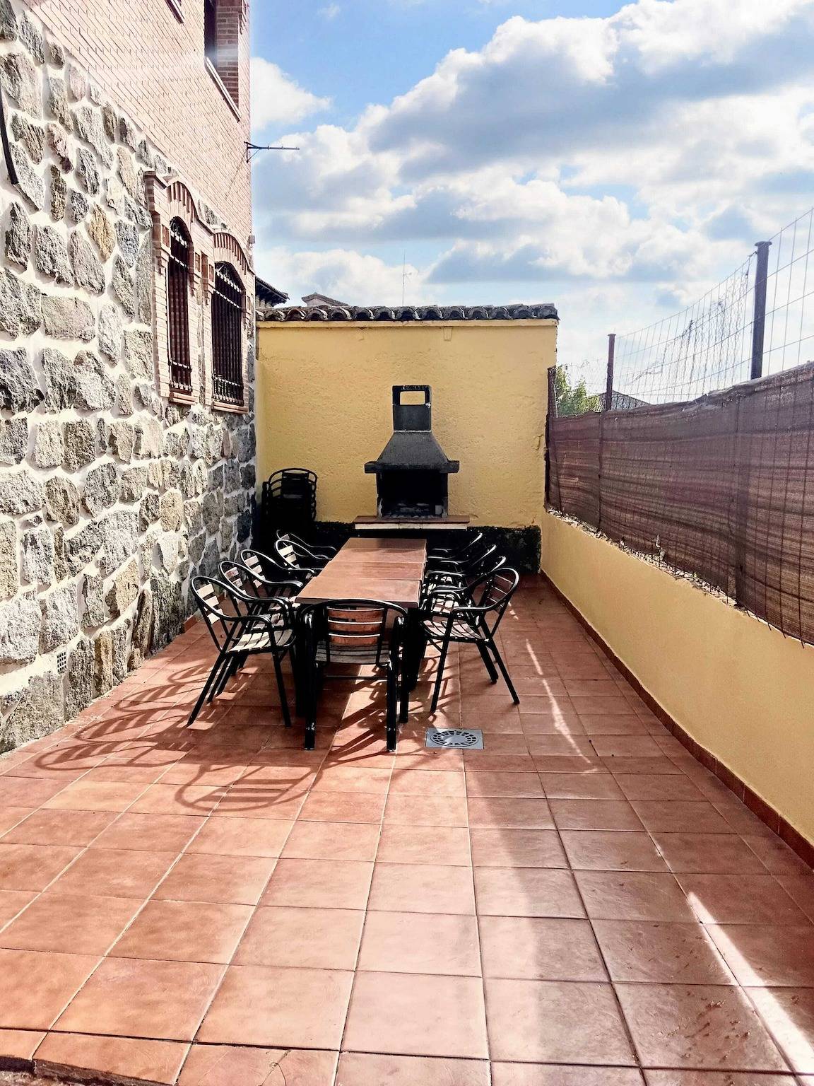 Maison spacieuse à Cenicientos avec vue sur la montagne in Cenicientos, Communaute de Madrid