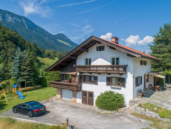 Ferienhaus für 10 Personen, mit Balkon und Garten