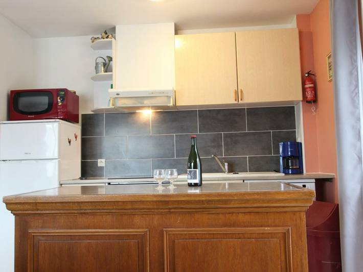 Gîte pour 8 personnes, avec jardin à Cérences - 4