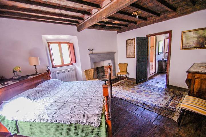 Location de vacances pour 14 personnes, avec jardin et balcon, animaux acceptés à Camporgiano - 2