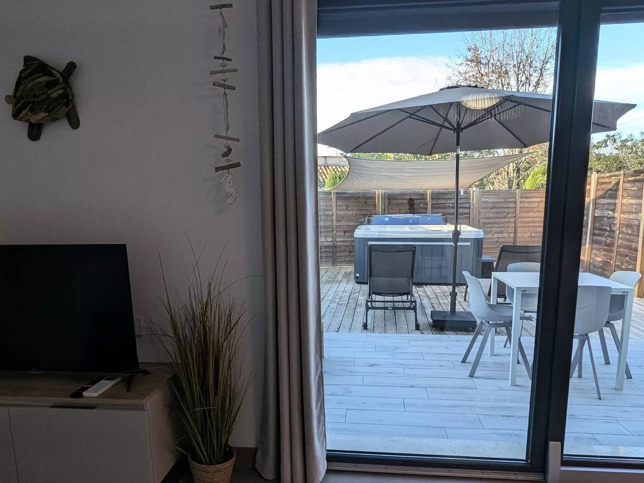 Ganze Wohnung, 2 Zimmer 2 Personen in Roquefort-les-Pins, Cannes und Umgebung