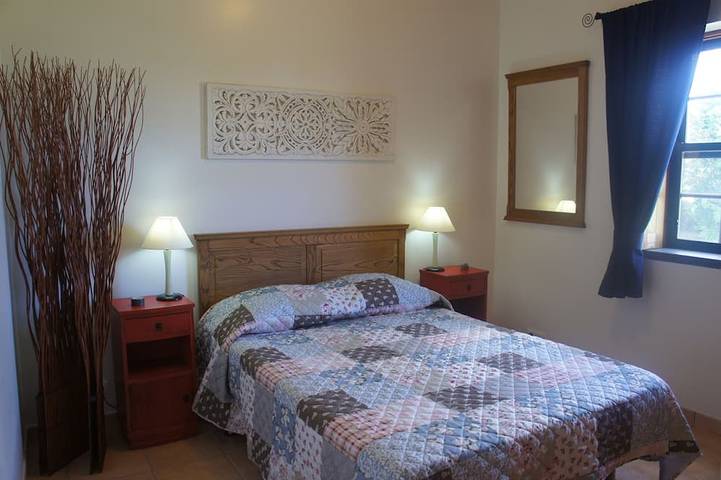 Haus, Villa in Meeresnähe, für Ferien in Biscoitos (Insel Terceira) in Biscoitos, Terceira (Azoren)