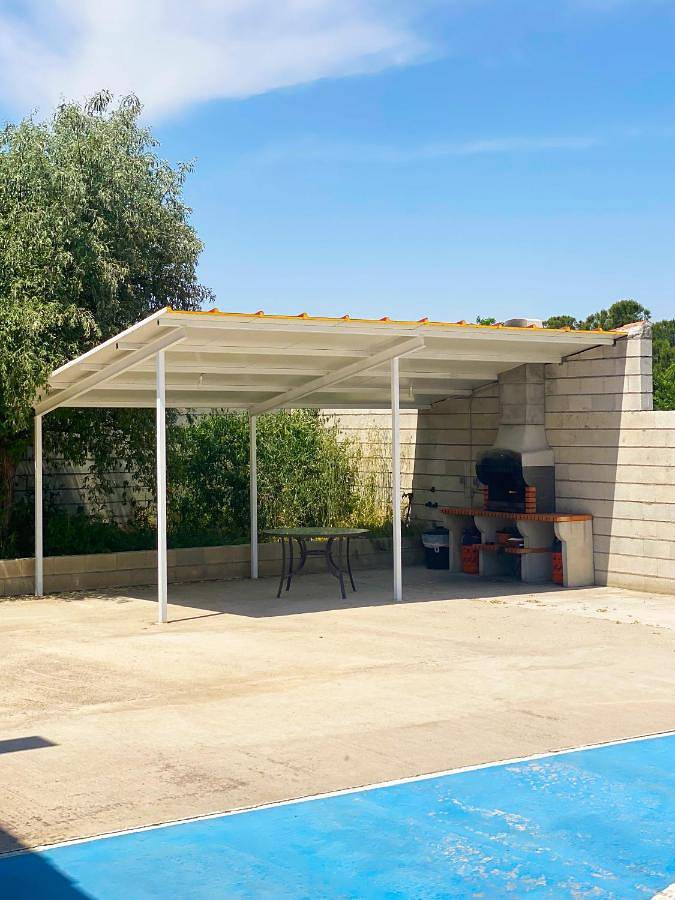 Casa rural para 28 personas, con jardín además de piscina y vistas, Se admiten mascotas en Las Vegas (Madrid) - 2