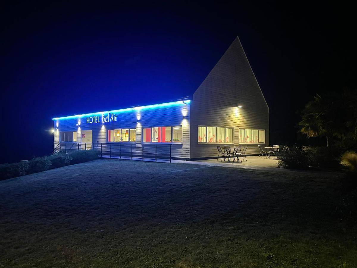 Hôtel Restaurant Bel Air Crevin - Axe Rennes Nantes in Crevin, Région de Redon