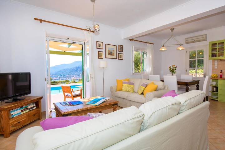 Villa pour 4 personnes, avec terrasse ainsi que piscine et jardin à Ithaque - 2