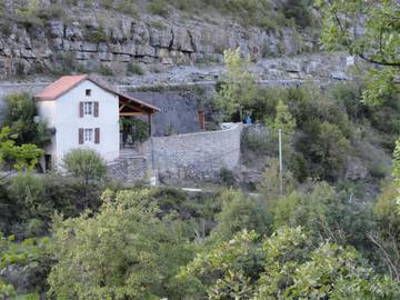 Gîte pour 2 Personnes dans Saint-Pierre-des-Tripiers, Gorges du Tarn, Photo 1