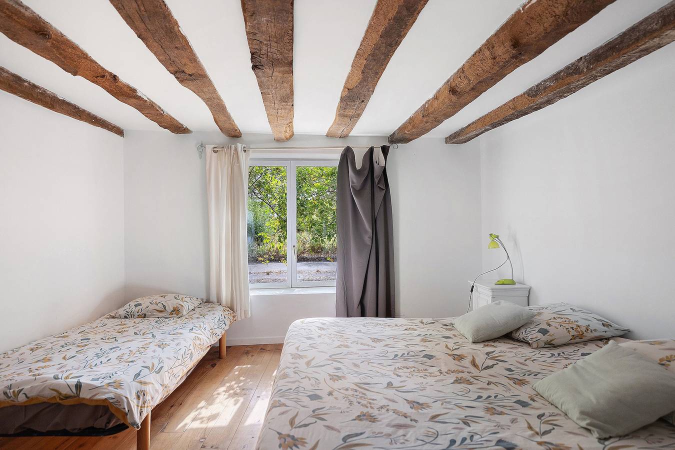 Chambre Familiale avec terrasse partagée, jardin commun et Wi-Fi in La Possonnière, Vallée de la Loire