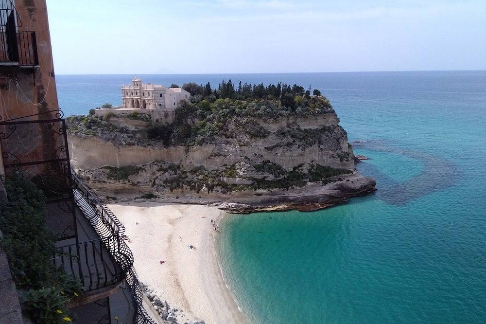 Appartamento intero, Tropea two-room apartment at the Tondo in Tropea, Provincia di Vibo Valentia