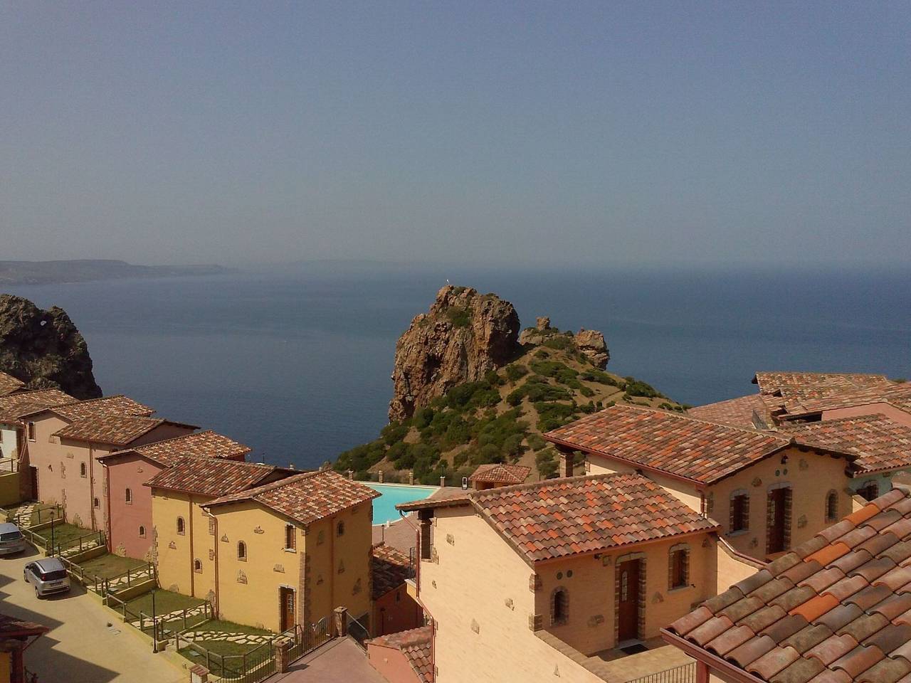 Haus 'Red Coral' mit Gemeinschaftspool in Nebida, Iglesias