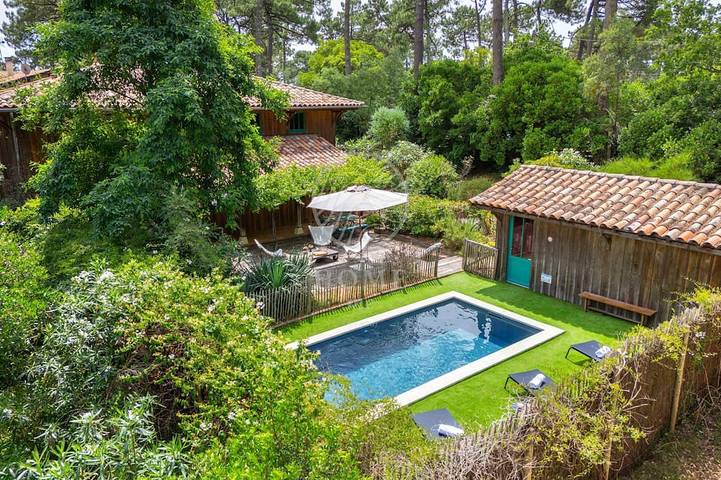 Cabane en bois pour 10 personnes, avec Jacuzzi et Jardin au Cap Ferret