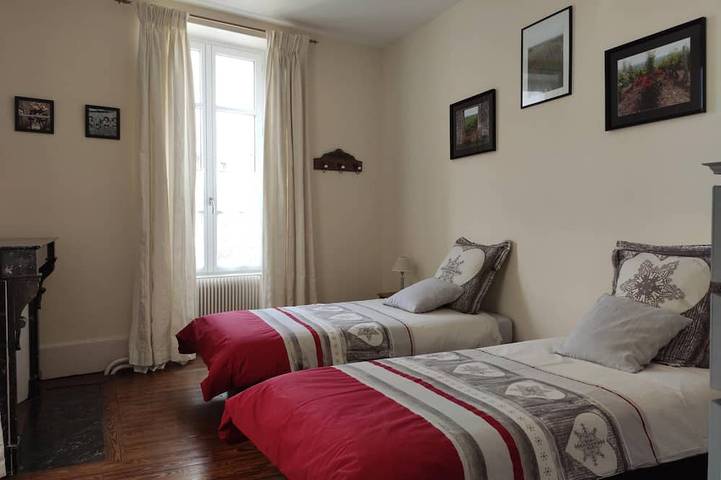 Location de vacances pour 8 personnes, avec terrasse à Nolay - 4