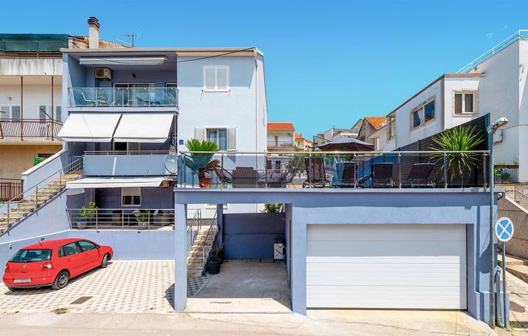 Ferienwohnung für 4 Personen, mit Terrasse und Garten sowie Pool, mit Haustier - 1