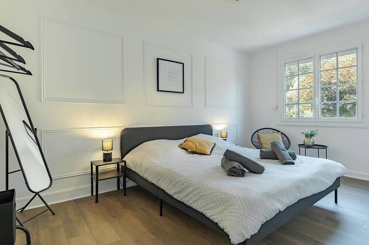 Location de vacances pour 14 personnes, avec Balcon et Jardin à Pujols - 2