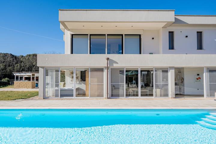 Casa vacanza per 4 persone, con giardino in Gallura