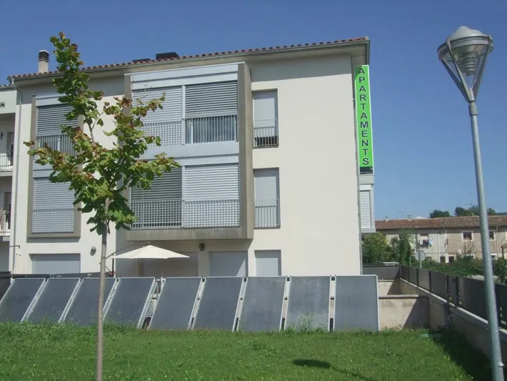 Apartamento de vacaciones para 6 personas, con vistas y jardín - 1