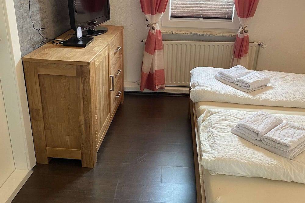 Ferienhaus in Emden, 6 Pers., großer Garten, Haustiere in Emden, Ostfriesland