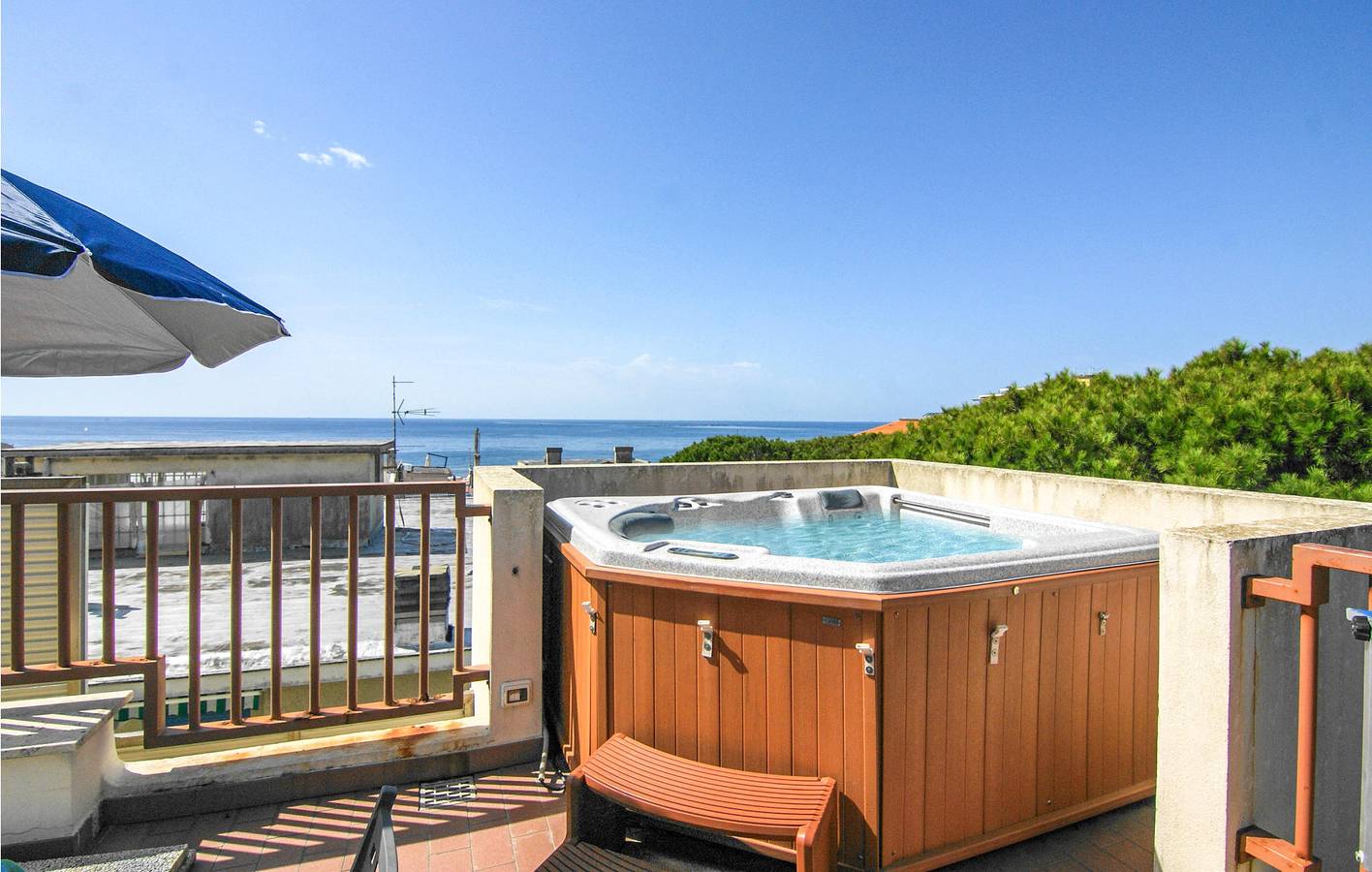Appartamento intero, Appartamento vista mare con parcheggio e terrazza in Lavagna, Comune di Lavagna