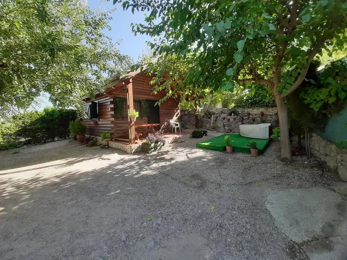 Casa de vacaciones para 8 personas, con jardín además de jacuzzi y piscina - 1