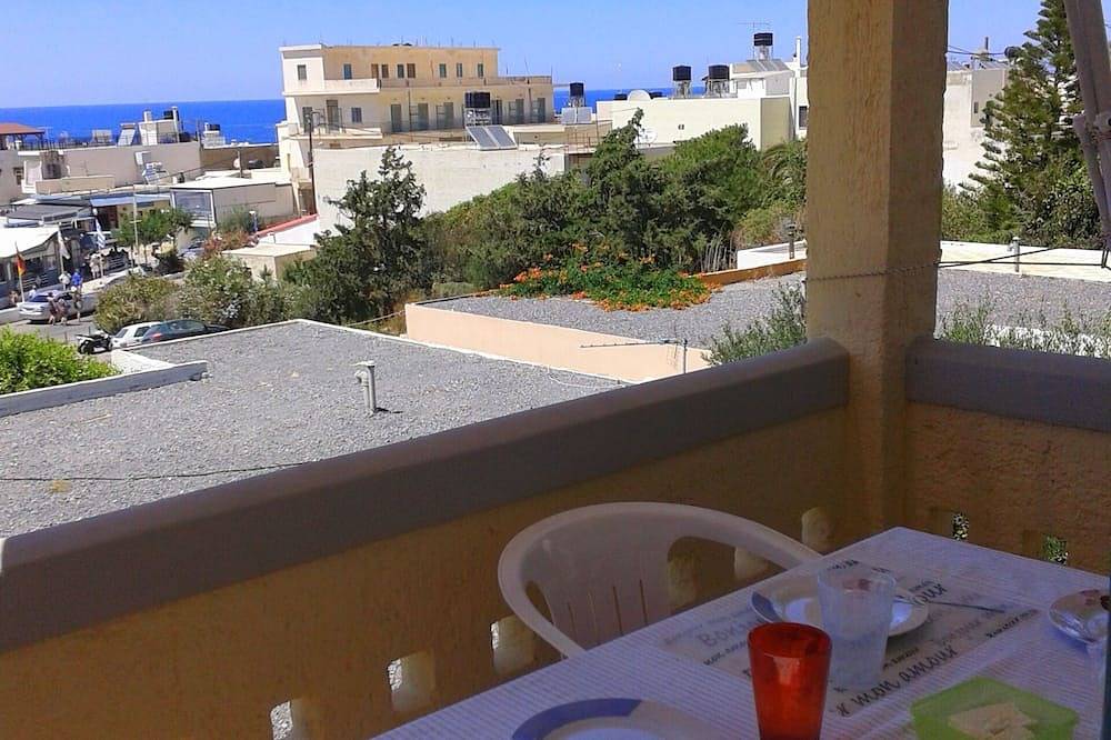 Wunderschönes Haus mit Meerblick an der kretischen Küste! in Sisi, Lasithi