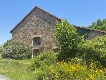 Gîte pour 4 personnes, avec piscine et jardin à Troche