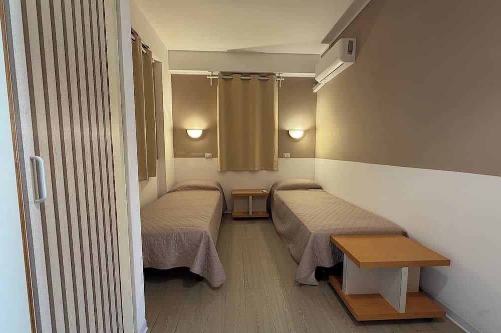 Cozy apartment with kitchenette in Letojanni, Provincia de Messina